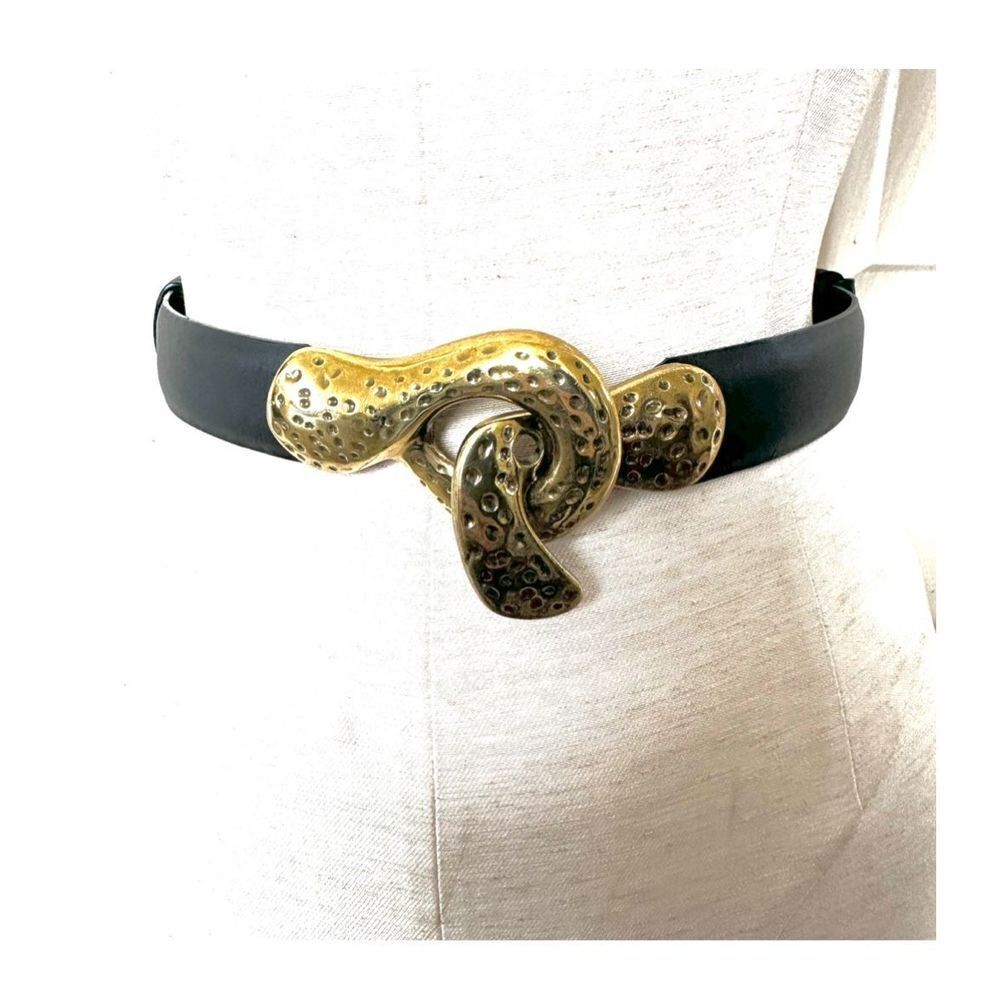 Chico’s black leather Metal adjustable belt
